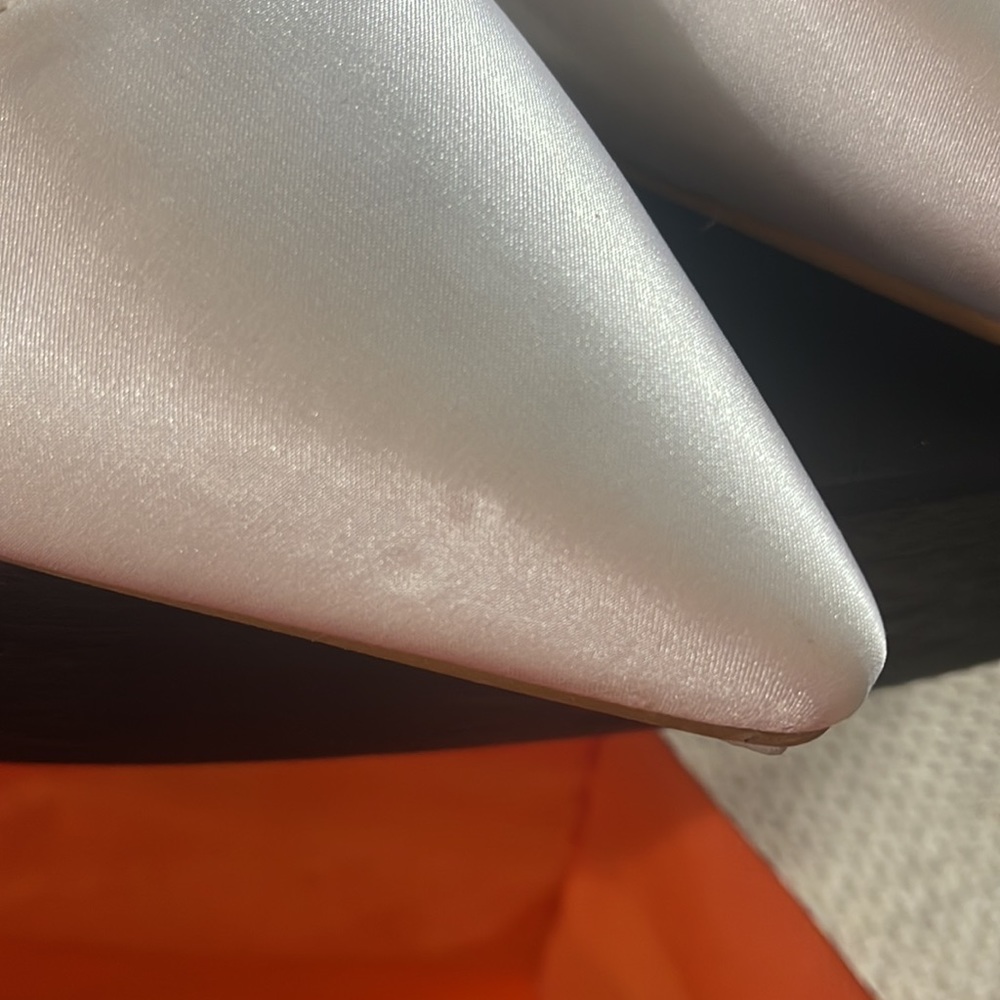 Heels - Picture 2 of 4